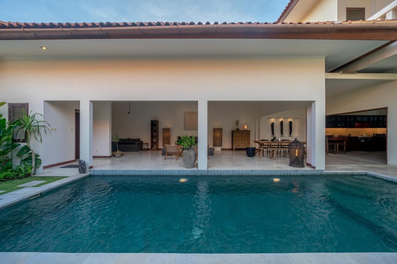 Amandaru Villa By Rpm Legian Exterior foto